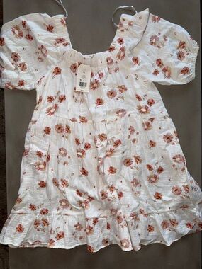 Wonderly White Floral Puff-Sleeve Dress with Rust Flowers